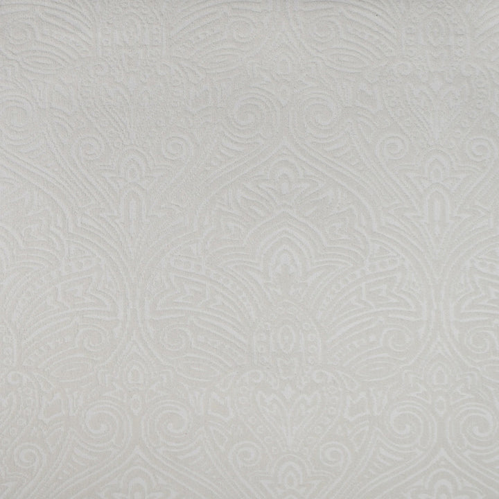 S4590 Snow by Greenhouse Fabric 100% Polyester (Uv)
 1,200 Light Hours USA 63,000 </p><p>Repeat: 27.875" H, 13.5" V 55" - Fabric Carolina -