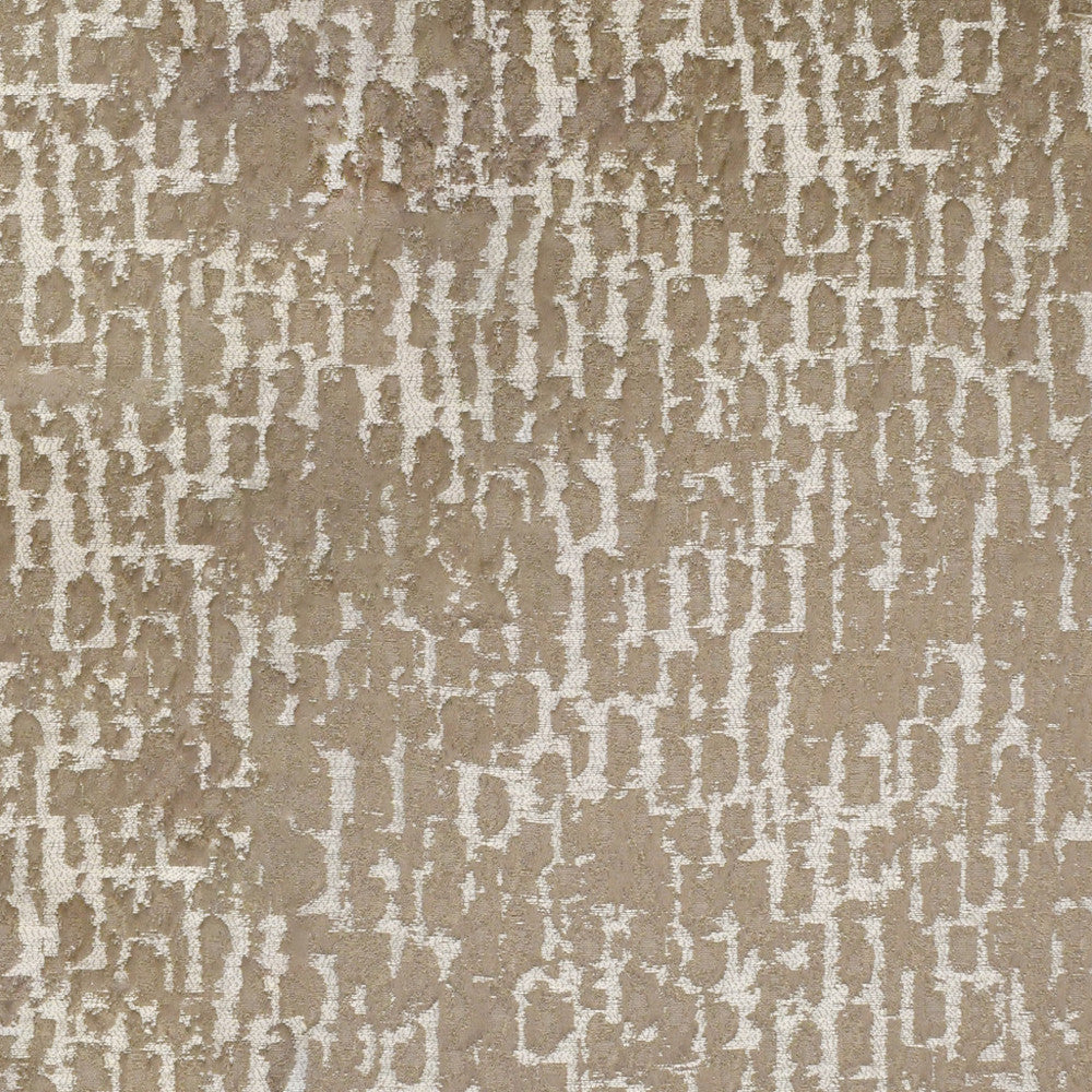 S4656 Thunder by Greenhouse Fabric 100% Polyester India 12,000 </p><p>Repeat: 9.3" H, 11.9" V 54" - Fabric Carolina -