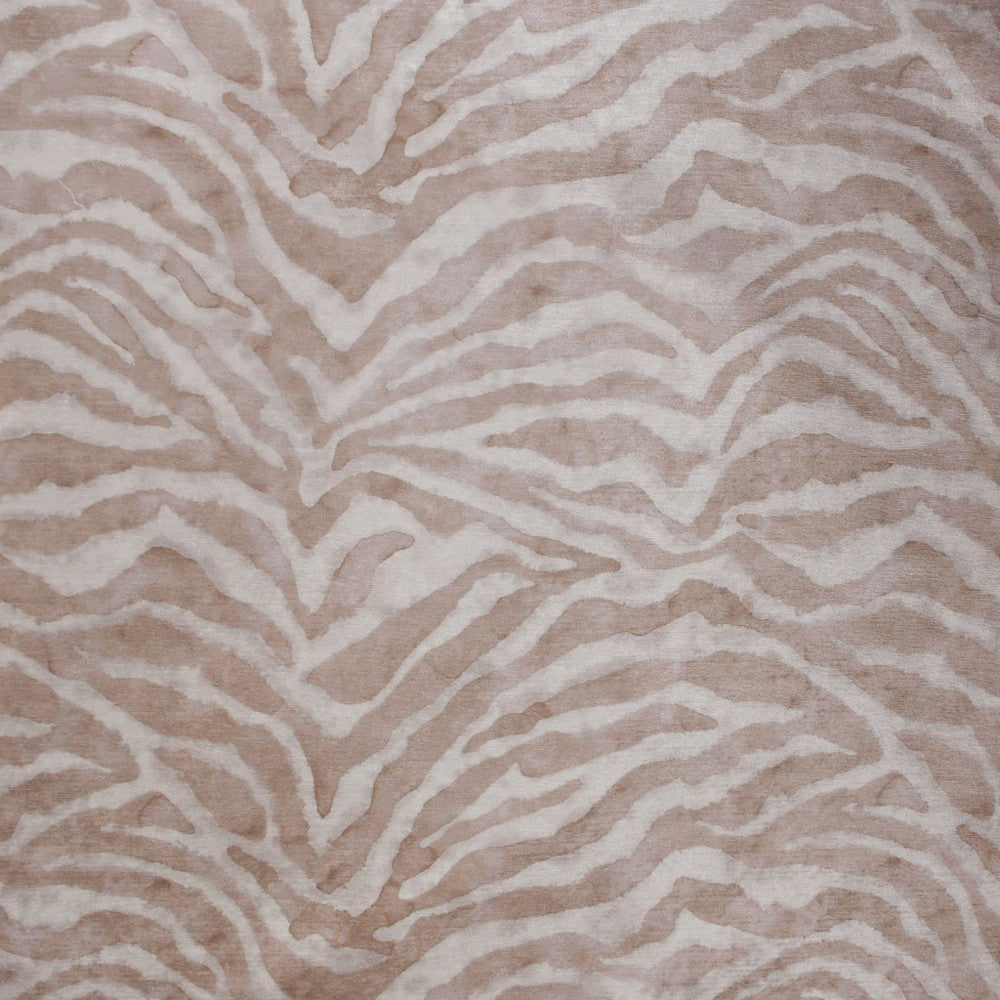 S4912 Blush by Greenhouse Fabric 100% Polyester China 51,000 </p><p>Repeat: 27" H, 25.25" V 54" - Fabric Carolina -