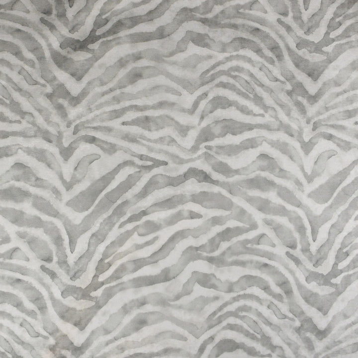 S5021 Silver by Greenhouse Fabric 100% Polyester China 51,000 </p><p>Repeat: 27" H, 25.25" V 54" - Fabric Carolina -
