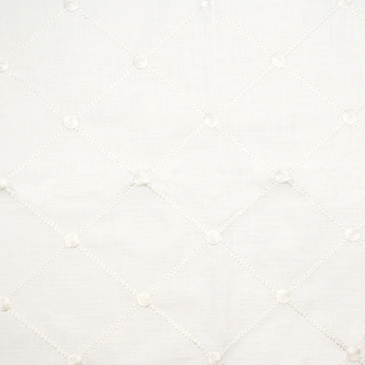 S5066 Cream by Greenhouse Fabric M11: Memos by Color 80% Cotton, 20% Viscose With 100% Viscose Embroidery India 7,500 double rubs </p><p>Repeat: 4.375" H, 5.125" V 52" - Fabric Carolina -