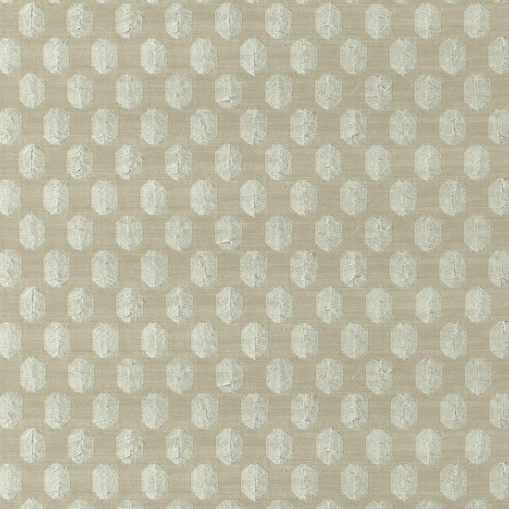 S5155 Linen by Greenhouse Fabric 69% Polyester, 31% Cotton India DRAPERY </p><p>Repeat: 1.25" H, 1.75" V 58" - Fabric Carolina -