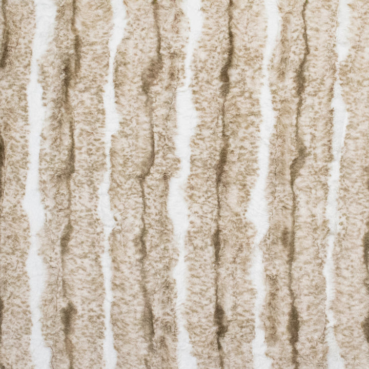 S5421 Red Fox by Greenhouse Fabric 100% Polyester China 51,000 </p><p>Repeat: 16.75" H, 25.25" V 54" - Fabric Carolina -