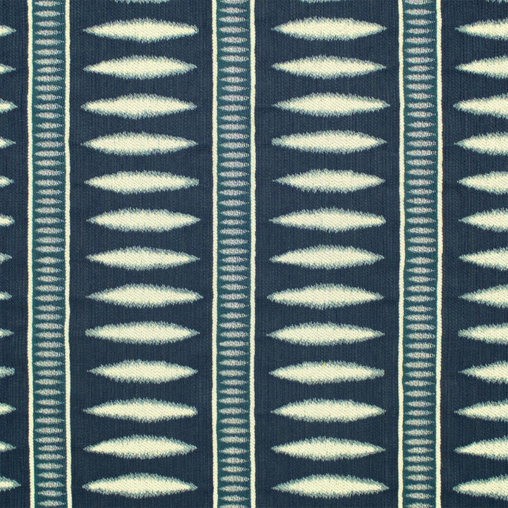 S6778 Indigo by Greenhouse Fabric 54.87% Polyester, 45.13% Cotton USA 33,000 </p><p>Repeat: 14.5" H, 13.5" V 56" - Fabric Carolina -