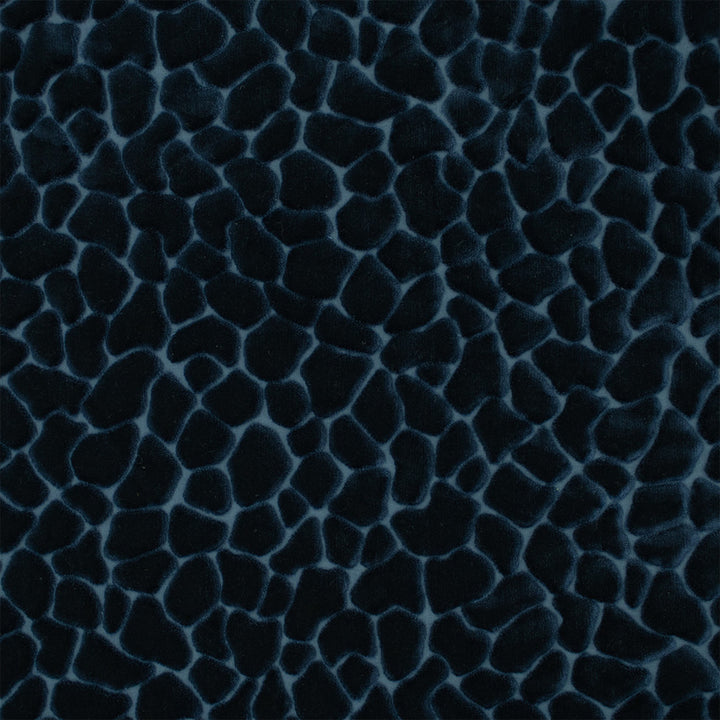 S6780 Denim by Greenhouse Fabric 82% Polyester Filament, 18% Polyester Spn India 100,000 </p><p>Repeat: 14.59" H, 28" V 55" - Fabric Carolina -