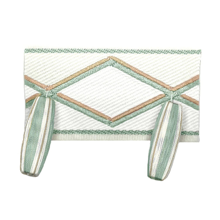 Sabadilla 6 Shoreline by Stout Trim Stout Trim Sabadilla 6 ShorelineTrim METROPOLITAN TRIM 71%SVI 29%POL CHINA </p><p>Repeat: H: 2.750, V: 0.000 3.25 in - Fabric Carolina -