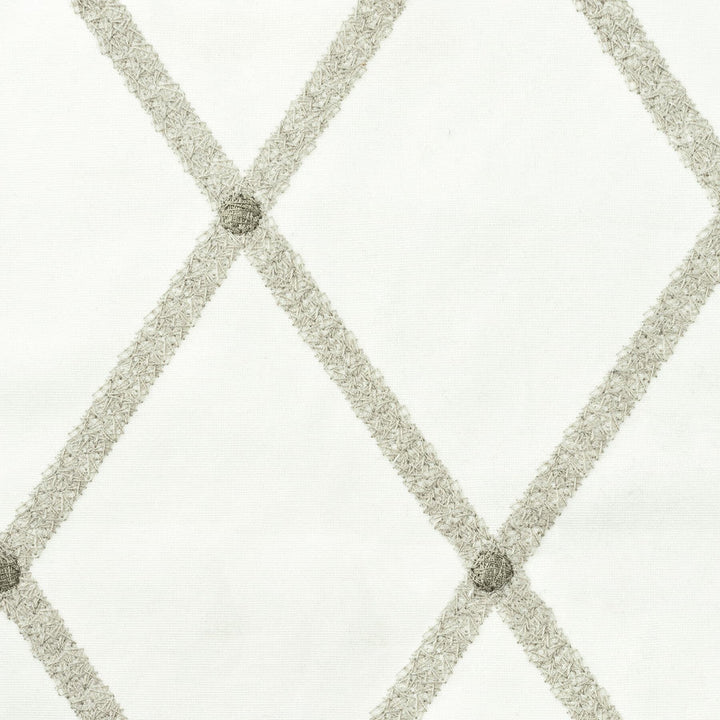 Samceda 2 Driftwood by Stout Fabric Stout Fabric Samceda 2 DriftwoodFabric COMFORTABLE LIVING DRIFTWOOD/GRANITE 100%COT %REMB INDIA </p><p>Repeat: H: 5.250, V: 7.500 52 in - Fabric Carolina -