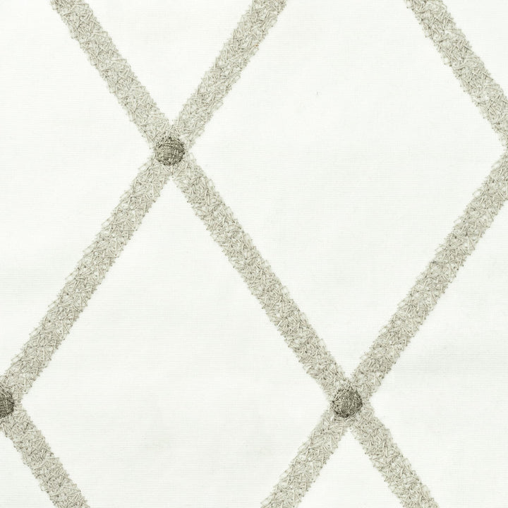 Samceda 2 Driftwood by Stout Fabric Stout Fabric Samceda 2 DriftwoodFabric COMFORTABLE LIVING DRIFTWOOD/GRANITE 100%COT %REMB INDIA </p><p>Repeat: H: 5.250, V: 7.500 52 in - Fabric Carolina -