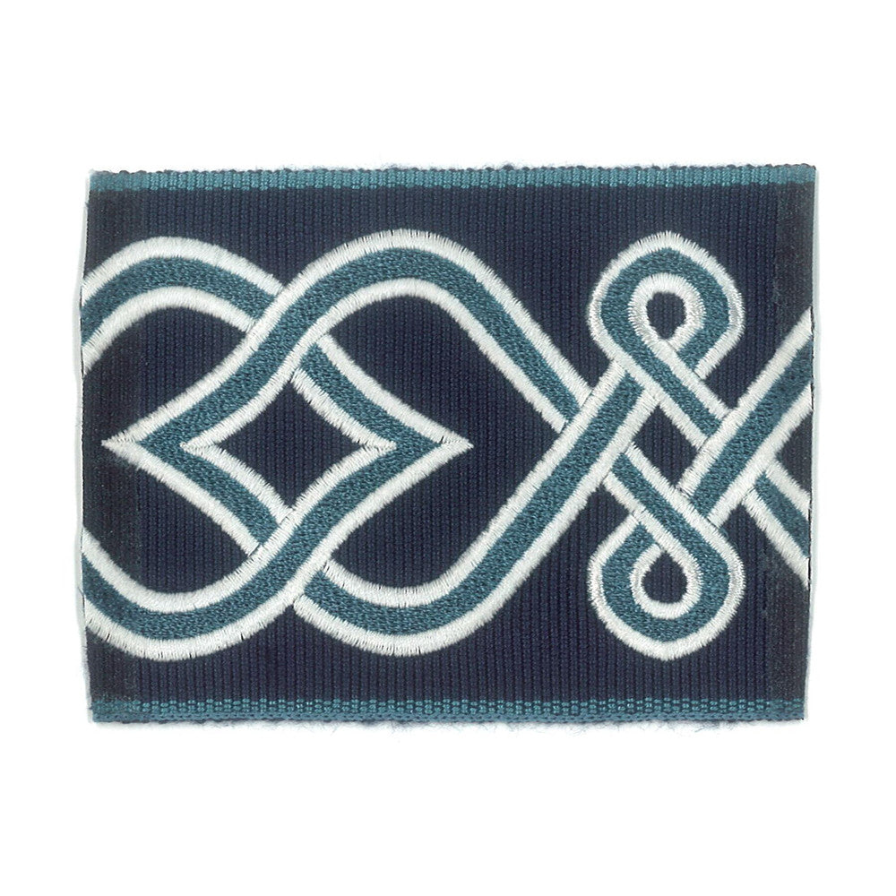 Scheme 3 Blueberry by Stout Trim NEW WORLD TRIM VOLUME II 99%SVI 1%POL CHINA Horizontal: 3.750 and Vertical: 0.000 2.88 in - Fabric Carolina -