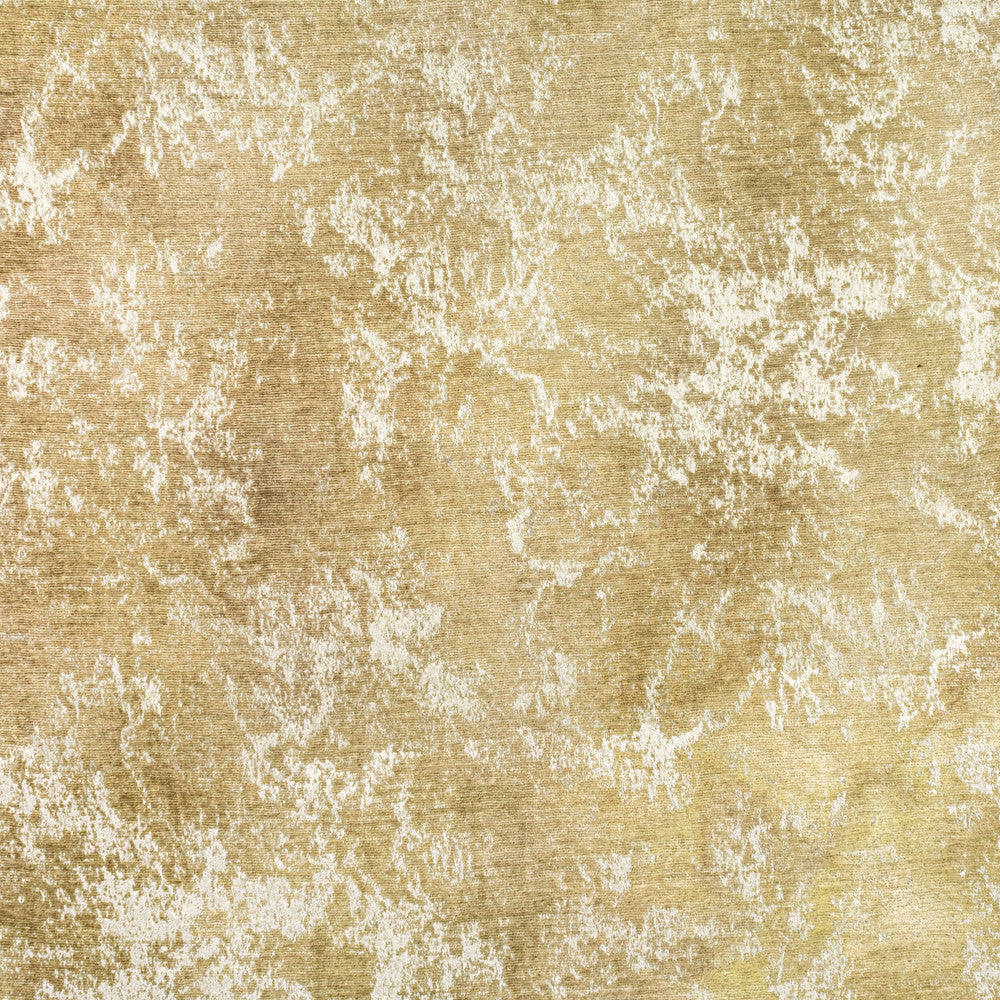 Scroll 3 Antique by Marcus William Fabric Marcus William Fabric Scroll 3 AntiqueFabric MARCUS WILLIAM CURIOSITIES 56%POL 33%SVI 11%COT ITALY </p><p>Repeat: H: 27.500, V: 25.000 55 in - Fabric Carolina -
