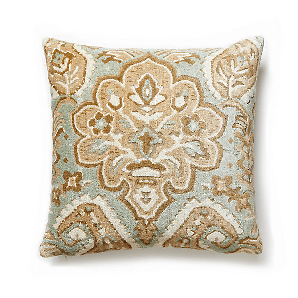 Oushak Linen Velvet Aquamarine by Scalamandre
 Pillow Scalamandre
 Pillow Oushak Linen Velvet AquamarinePillow 81% LINEN / 10% COTTON /|9% POLYESTER USA </p><p>Repeat: H: , V: - Fabric Carolina -