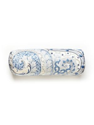 <p>Malabar Paisley Pillow 21 X 7 - Porcelain SCMALABPILL0002 by Scalamandre Pillows</p><p><strong>Required Minimum Quantity Purchase: Product</p><p>Book: BOTANICA</p><p>Content: 60% COTTON 40% VISCOSE</p><p>Origin: U.S.A.</p><p>Performance: LIGHT DUTY</p><p>Repeat: Horizontal: and Vertical: </p><p>Width: 0</p>