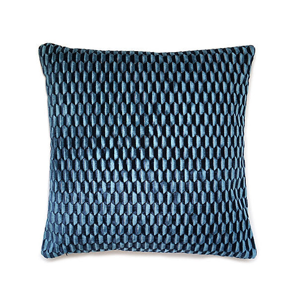Allegra Velvet Sapphire by Scalamandre
 Pillow Scalamandre
 Pillow Allegra Velvet SapphirePillow 72% VISCOSE / 25% COTTON /|3% ACRYLIC INDIA </p><p>Repeat: H: , V: - Fabric Carolina -