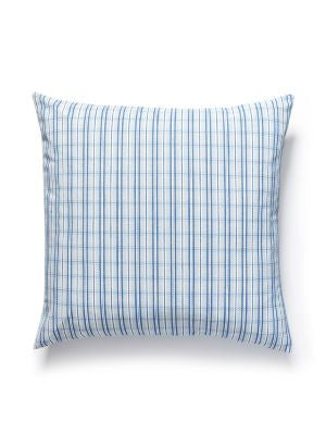 <p>Check Please Outdoor Pillow 22 X 22 - Fountain SCCHECKPILL0004 by Scalamandre Pillows</p><p><strong>Required Minimum Quantity Purchase: Product</p><p>Book: </p><p>Content: 62% ACRYLIC 38% POLYESTER</p><p>Origin: U.S.A.</p><p>Performance: HEAVY DUTY</p><p>Repeat: Horizontal: and Vertical: </p><p>Width: 0</p>