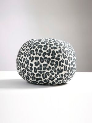 <p>Backyard Bengal Outdoor Pillow 12 Dia - Slate SCSBENGPILL0005 by Scalamandre Pillows</p><p><strong>Required Minimum Quantity Purchase: Product</p><p>Book: </p><p>Content: 100% UV POLYESTER</p><p>Origin: U.S.A.</p><p>Performance: HEAVY DUTY</p><p>Repeat: Horizontal: and Vertical: </p><p>Width: 0</p>