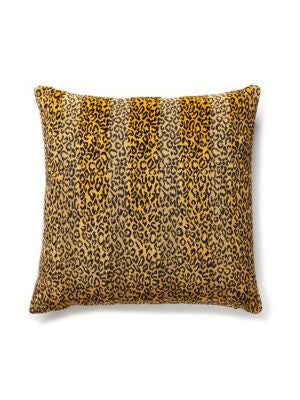 <p>Corbet Pillow 22 X 22 - Brown SCCORBPILL0006 by Scalamandre Pillows</p><p><strong>Required Minimum Quantity Purchase: Product</p><p>Book: </p><p>Content: 100% COTTON</p><p>Origin: U.S.A.</p><p>Performance: MEDIUM DUTY</p><p>Repeat: Horizontal: 13" and Vertical: 4.5"</p><p>Width: 0</p>