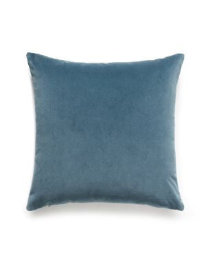 <p>Indus Pillow 22 X 22 - Teal SCINDUSPILL0013 by Scalamandre Pillows</p><p><strong>Required Minimum Quantity Purchase: Product</p><p>Book: </p><p>Content: 100% COTTON</p><p>Origin: </p><p>Performance: </p><p>Repeat: Horizontal: and Vertical: </p><p>Width: 0</p>