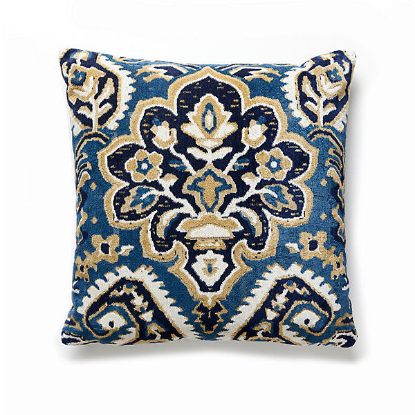 Oushak Linen Velvet Pillow/Indigo by Scalamandre Pillow Scalamandre Pillow Oushak Linen Velvet Pillow/IndigoPillow 81% LINEN / 10% COTTON /|9% POLYESTER USA </p><p>Repeat: H: , V: - Fabric Carolina -