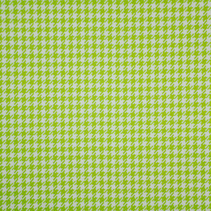 Salinas # 208 Apple Green by Maxwell Fabric 54% COTTON 46% POLYESTER CHINA </p><p>Repeat: Horizontal: and Vertical: V&H-0.3 54/55" - Fabric Carolina -