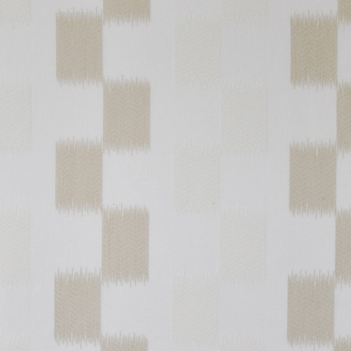 Scattered Showers # 9417 Sandbar by Maxwell Fabric SHEER HEAVEN 100% POLYESTER TURKEY See sample </p><p>Repeat: Horizontal: 4.5" and Vertical: 5.1" 118" - Fabric Carolina -