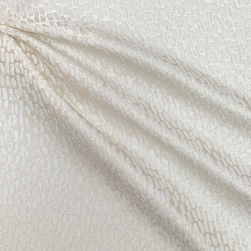 Shonda Snow by Magnolia Fabric - 100% Poly India 25000 Horizontal: 0 and Vertical: 0 55" - Fabric Carolina -