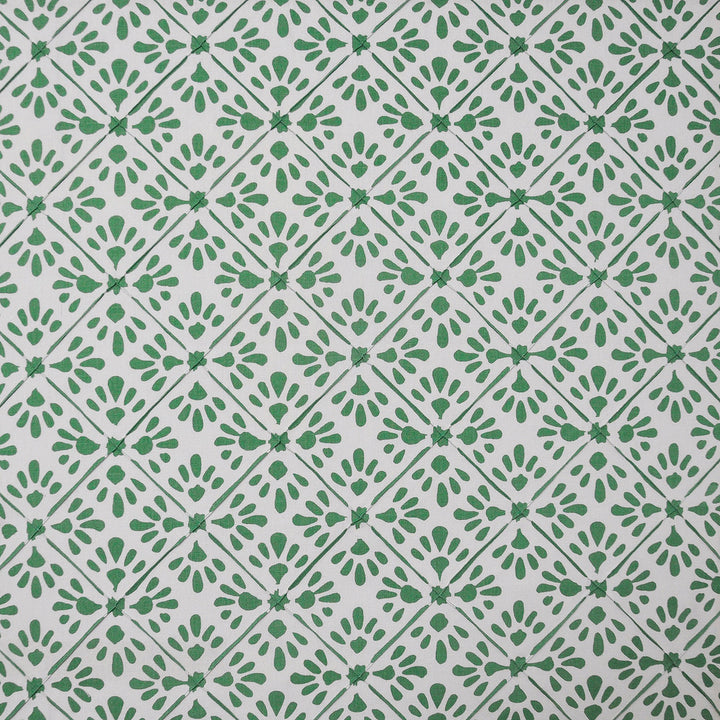 Sundrop # 239 Kelly by Maxwell Fabric COLOR WAVES-GARDENIA 60% POLYESTER
30% COTTON 10% LINEN INDIA </p><p>Repeat: Horizontal: and Vertical: V&H-6 54" - Fabric Carolina -