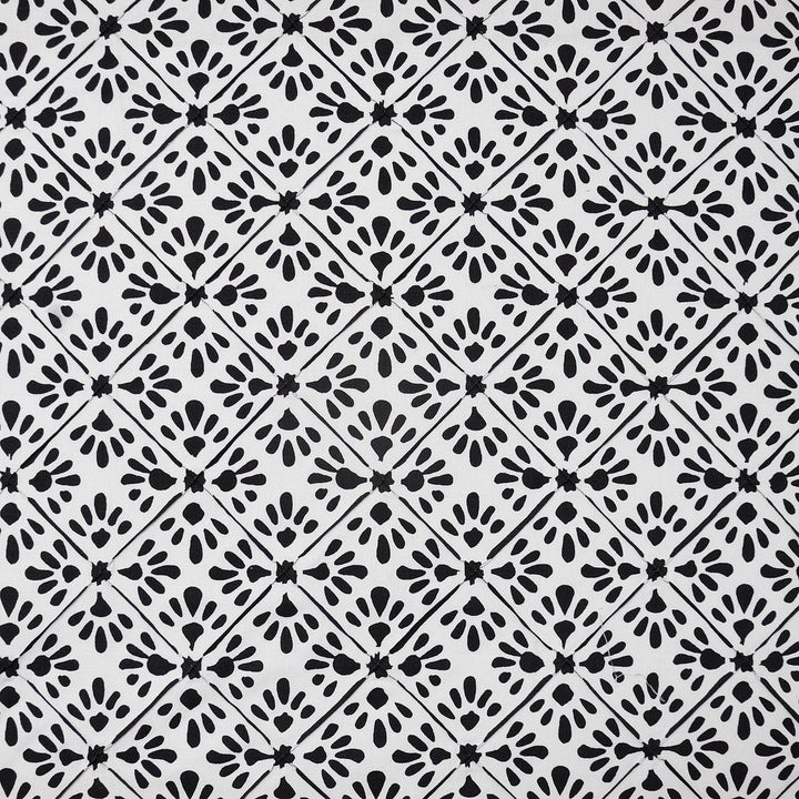 Sundrop # 301 India Ink by Maxwell Fabric COLOR WAVES-DOMINO EFFECT 60% POLYESTER
30% COTTON 10% LINEN INDIA </p><p>Repeat: Horizontal: and Vertical: V&H-6 54" - Fabric Carolina -