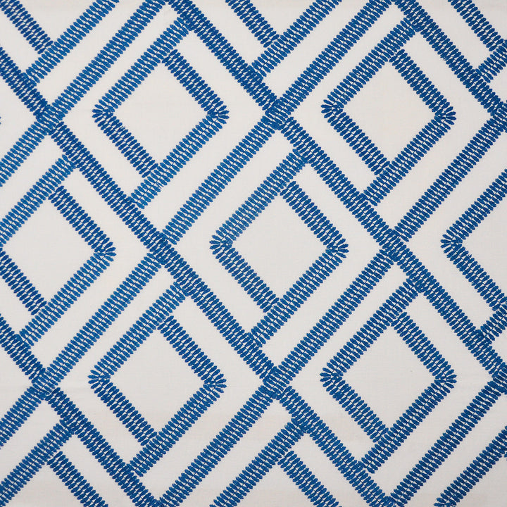 Switchback # 220 Captain by Maxwell Fabric COLOR WAVES-GARDENIA 54% COTTON 36% LINEN
10% SPUN POLYESTER INDIA </p><p>Repeat: Horizontal: H-12.6 and Vertical: V-14.5 54"EMB.52" - Fabric Carolina -