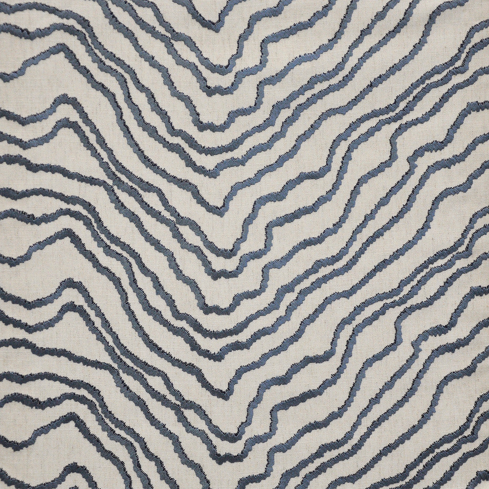 Sequoia # 615 Glacier by Maxwell Fabric COLOR THEORY-VOL.IV BLUE CRUSH 79% POLYESTER/13% COTTON
8% LINEN INDIA See sample </p><p>Repeat: Horizontal: 18" and Vertical: 6" 54"EMB51.5 - Fabric Carolina -