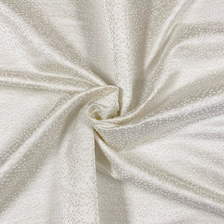 Starry Ivory by Magnolia Fabric - 100% Polyester India 30000 Horizontal: 13.63 and Vertical: 19 54" - Fabric Carolina -