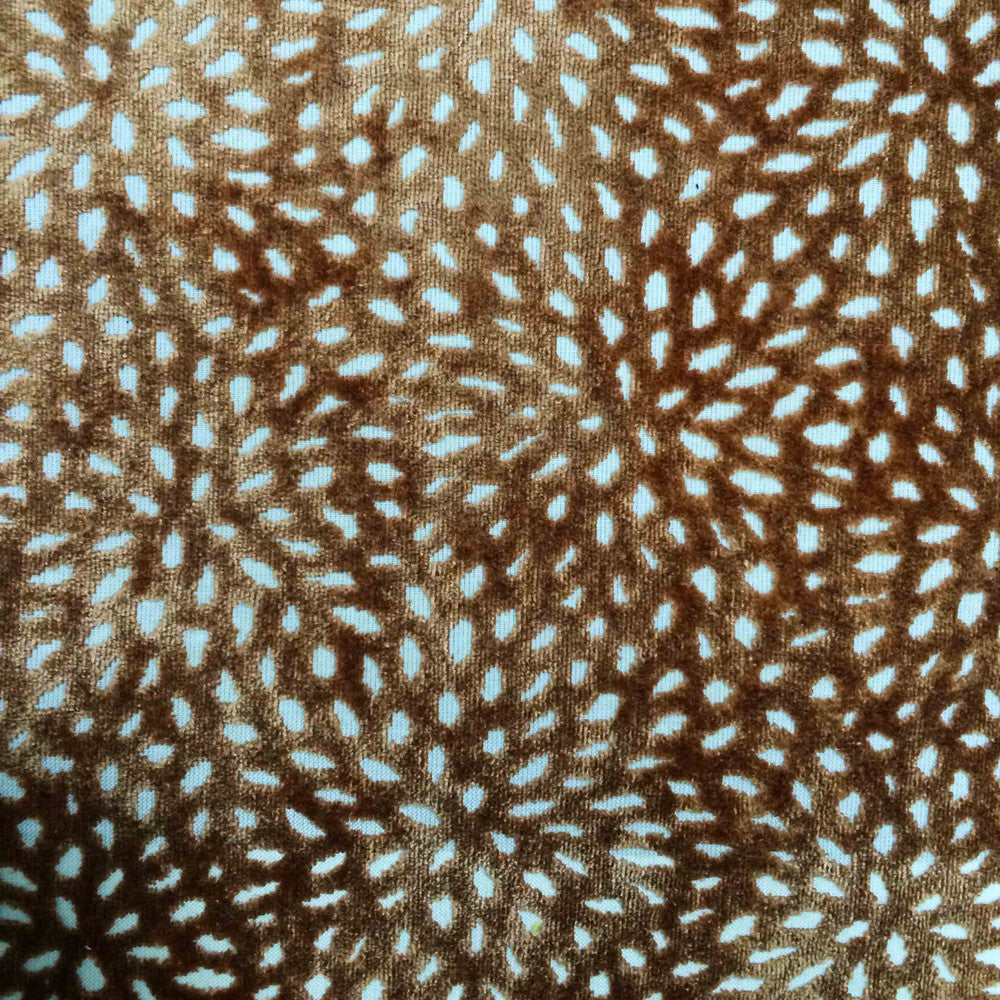 Sun Salmon by Europatex Fabric Sun-Dial 60 % Polyester/40% Viscose China 25,000 Double Rubs Horizontal: 7.3" and Vertical: 6.9" 55" - Fabric Carolina -