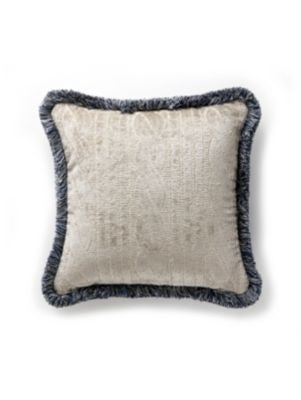 <p>Sweater Pillow 22 X 22 - Greige T1SWEATPILL0002 by Scalamandre Pillows</p><p><strong>Required Minimum Quantity Purchase: Product</p><p>Book: </p><p>Content: 1% LINEN, 13% POLYESTER, 28% ACRYLIC, 51% VISCOSE, 7% JUTE</p><p>Origin: U.S.A.</p><p>Performance: </p><p>Repeat: Horizontal: and Vertical: </p><p>Width: 0</p>