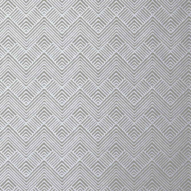 Oslo Chevron Metallic Silver T2991 by Thibaut Wallpaper Thibaut Wallpaper Oslo Chevron Metallic Silver T2991Wallpaper Paramount Wallpaper U.S.A. </p><p>Repeat: V: 4 20.5 - Fabric Carolina -