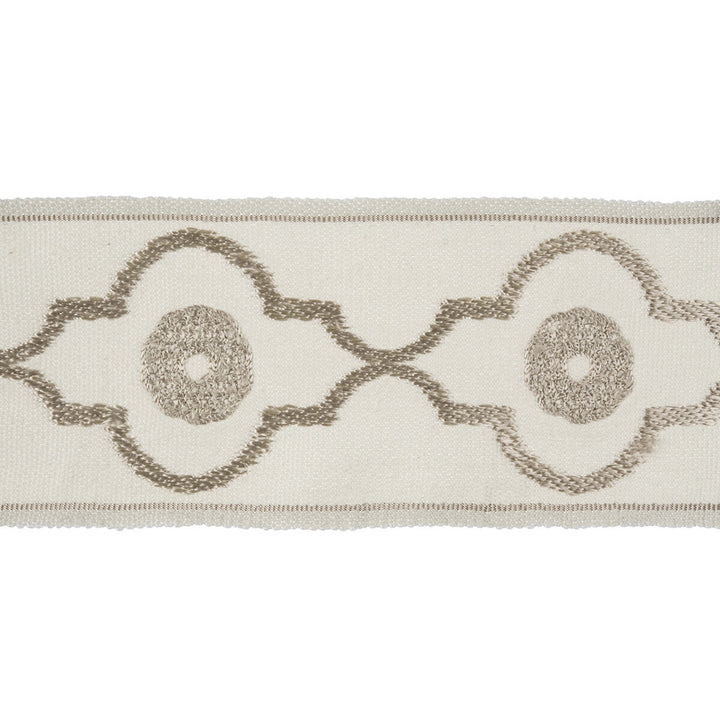 Ogee Chain Dove by Kravet Design Trim Kravet Design Trim Ogee Chain DoveTrim CANDICE OLSON COLLECTION LINEN - 43%;RAYON - 33%;VISCOSE - 24% China </p><p>Repeat: H: , V: 2.95 - Fabric Carolina -