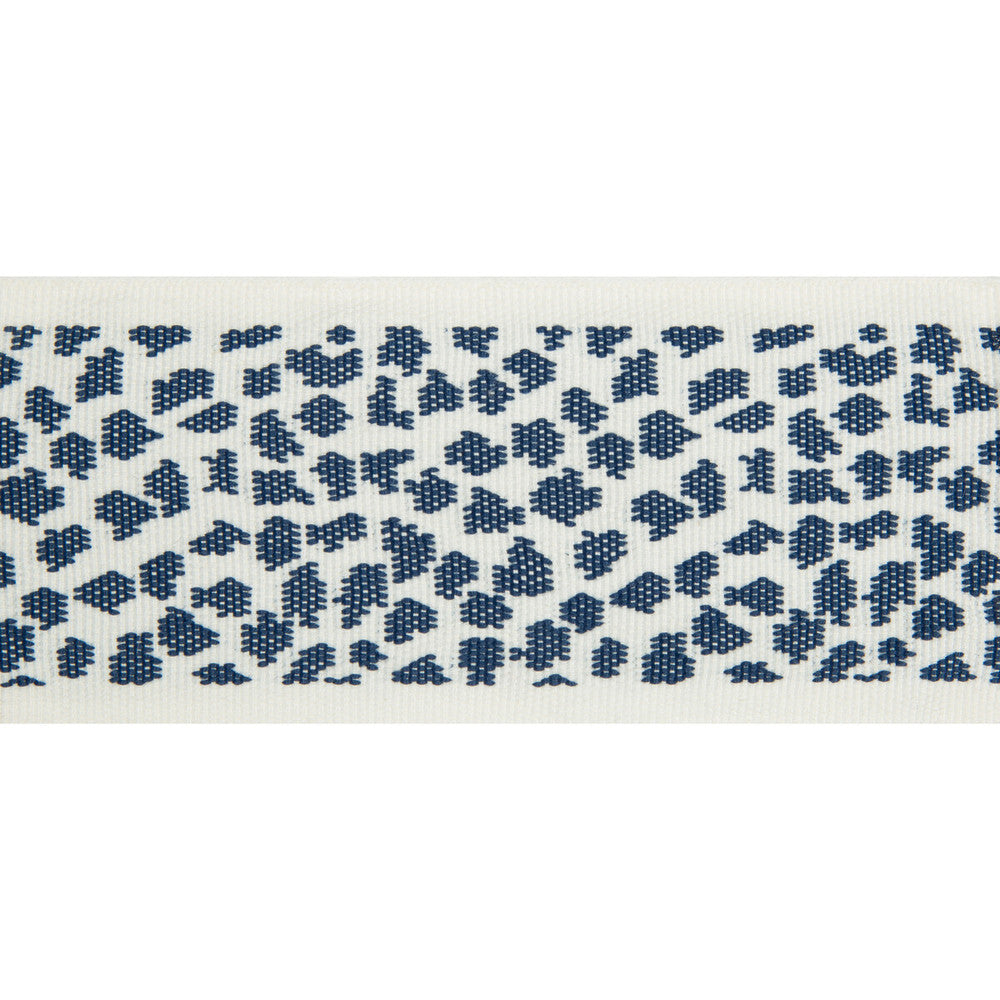 Laborie Tape Marine by Brunschwig & Fils Trim Brunschwig & Fils Trim Laborie Tape MarineTrim EN VACANCES POLYOLEFIN - 100% United Kingdom </p><p>Repeat: H: 0, V: 2.5 2.06 - Fabric Carolina -