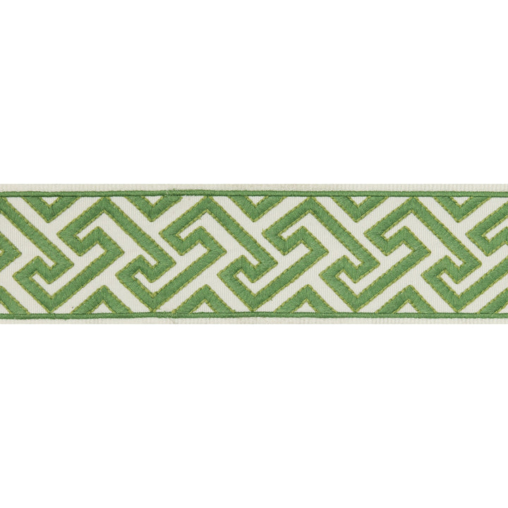 Sanchi Tape Kiwi by Brunschwig & Fils Trim Brunschwig & Fils Trim Sanchi Tape KiwiTrim TREILLIS PASSEMENTERIE POLYESTER - 100% India </p><p>Repeat: H: 2.37, V: 1.77 2.37 - Fabric Carolina -