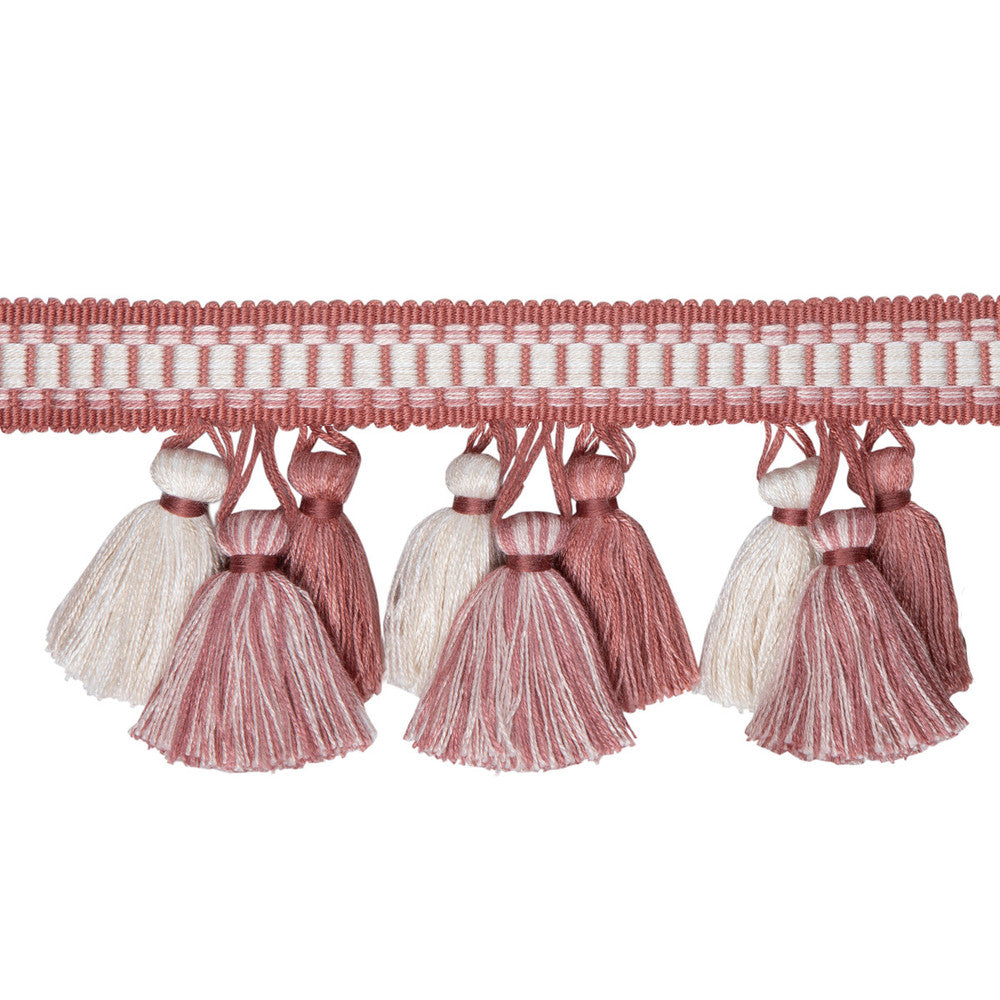 Andre Tassel Fringe Petal by Brunschwig & Fils Trim Brunschwig & Fils Trim Andre Tassel Fringe PetalTrim PASSEMENTERIE VOLUME I VISCOSE - 98%;POLYESTER - 2% China </p><p>Repeat: H: 1.77, V: 0 2.83 - Fabric Carolina -