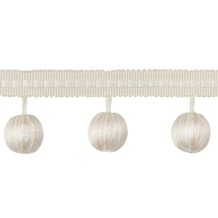 Claude Ball Fringe Snow by Brunschwig & Fils Trim Brunschwig & Fils Trim Claude Ball Fringe SnowTrim PASSEMENTERIE VOLUME I VISCOSE - 100% China </p><p>Repeat: H: 1.77, V: 0 1.77 - Fabric Carolina -