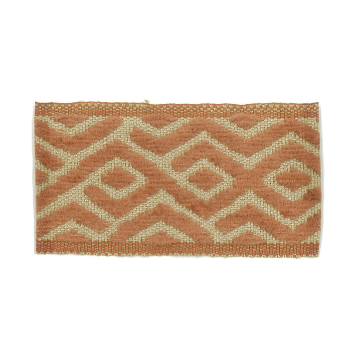 Taft 3 Clay by Stout Trim Stout Trim Taft 3 ClayTrim NEW WORLD TRIM VOLUME II ITALY </p><p>Repeat: H: 1.000, V: 0.000 1.88 in - Fabric Carolina -