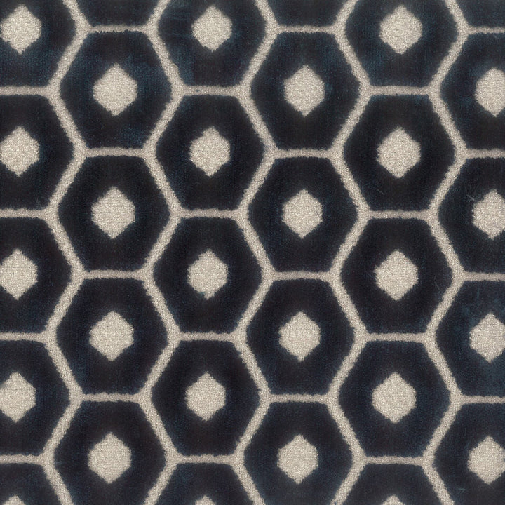 Tambourine 1 Ink by Stout Fabric COMFORTABLE LIVING SPRAY/OCEAN 88%SVI 12%POL INDIA MARTINDALE WEAR TEST (51 000 CIRCULAR RUBS) PERFORMANCE RATED FABRIC FLAME RETARDANT-U.F.A.C. CLASS 1 CATB 117-2013 Horizontal: 2.500 and Vertical: 1.750 56 in - Fabric Carolina -