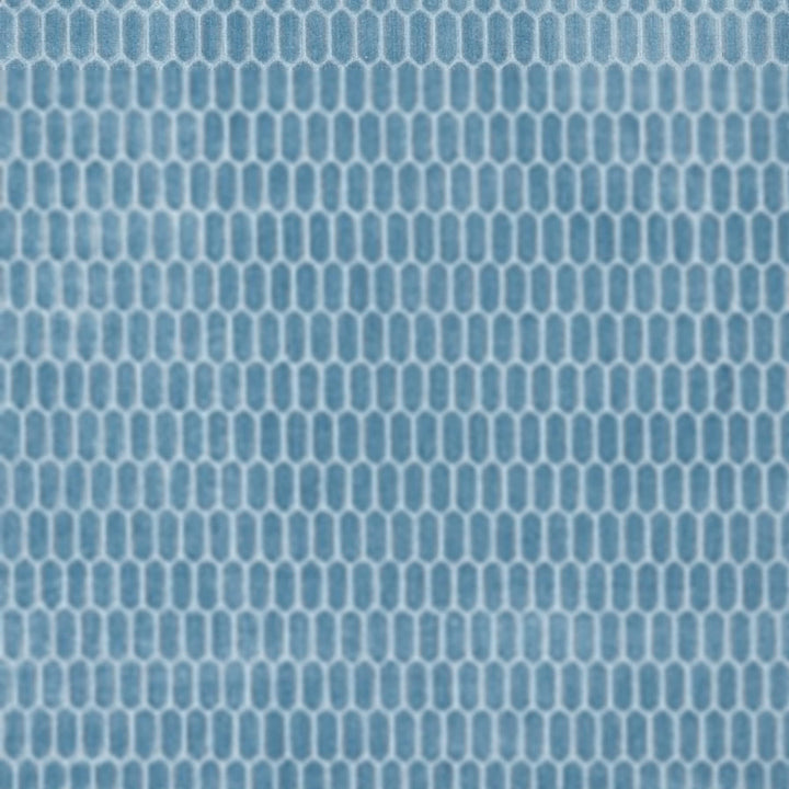 Tarot 10 Chambray by Marcus William Fabric Marcus William Fabric Tarot 10 ChambrayFabric KAI/MARCUS WILLIAM MIRAGE INDIA </p><p>Repeat: H: 0.875, V: 3.250 55 in - Fabric Carolina -