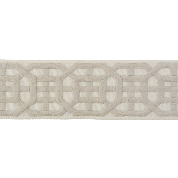 Avignon Tape Beige by Lee Jofa Trim Lee Jofa Trim Avignon Tape BeigeTrim SUZANNE KASLER COLLECTION II RAYON - 63.6%;POLYESTER - 36.4% India </p><p>Repeat: H: 2.4, V: 3.6 2.5 - Fabric Carolina -