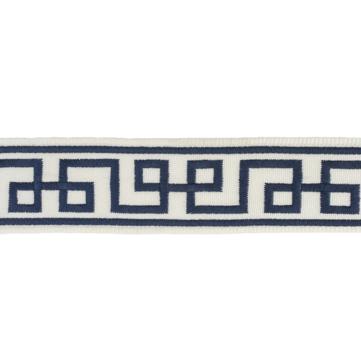 Siene Tape Navy by Lee Jofa Trim Lee Jofa Trim Siene Tape NavyTrim SUZANNE KASLER COLLECTION II POLYESTER - 100% India </p><p>Repeat: H: 1.77, V: 5.12 1.75 - Fabric Carolina -