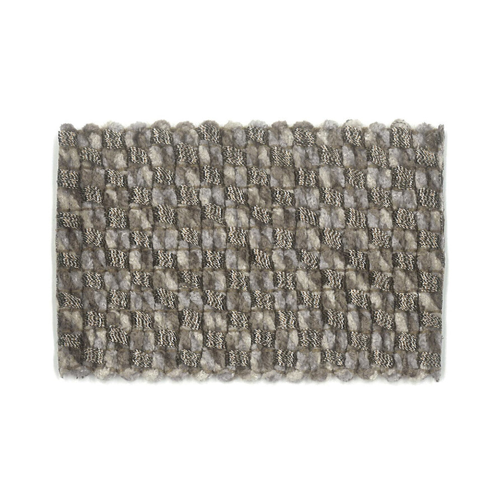 Twinge 1 Sandstone by Stout Trim NEW WORLD TRIM VOLUME II 72%SVI 21%MTL 7%POL CHINA Horizontal: 0.500 and Vertical: 0.000 2.25 in - Fabric Carolina -
