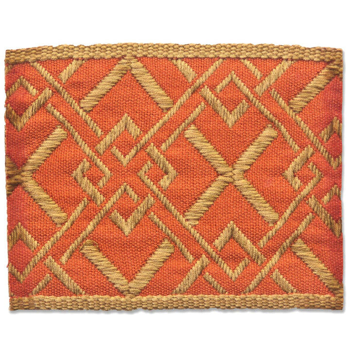 Vanity 2 Clay by Stout Trim Stout Trim Vanity 2 ClayTrim NEW WORLD TAPES & BORDERS 100%SVI FRANCE </p><p>Repeat: H: 2.125, V: 0.000 2.65 in - Fabric Carolina -