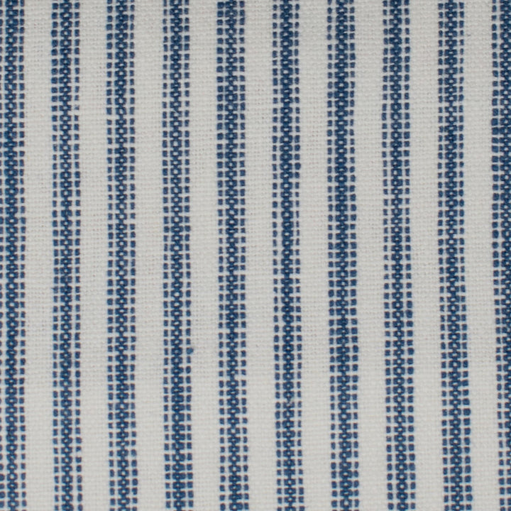 Vindaloo 2 Baltic by Stout Fabric Rainbow Library Chambray/Shoreline 45% Cotton 55% Linen CHINA FLAME RETARDANT-U.F.A.C. CLASS 1 (OR A) FLAME RETARDANT-N.F.P.A. 260A CLASS 1 CATB 117-2013 MARTINDALE WEAR TEST (30 000 CIRCULAR RUBS) Horizontal: 0.625 and Vertical: 0.125 54 in - Fabric Carolina -