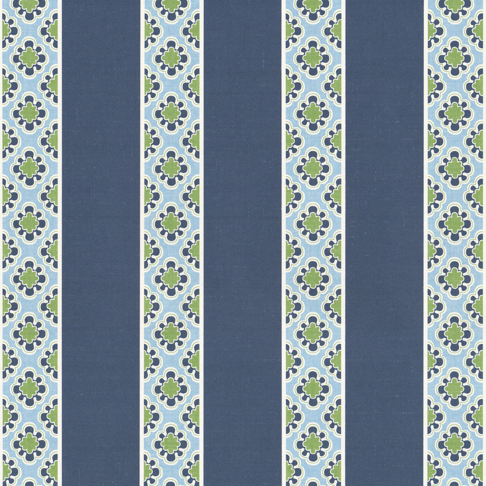 W06Vl Entice 1 Grass by Aoc Wallcovering Aoc Wallcovering W06Vl Entice 1 GrassWallcovering THE ART OF COLOR HERITAGE WALLPAPER II 100%PA USA </p><p>Repeat: H: 5.375, V: 2.000 27 in - Fabric Carolina -