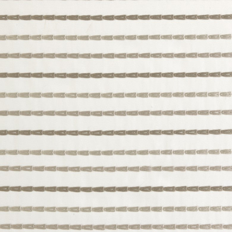 White Caps # 201 Plaza by Maxwell Fabric 39% VISCOSE 37% COTTON
24% POLYESTER INDIA </p><p>Repeat: Horizontal: H-0.4 and Vertical: V-2 54.3" - Fabric Carolina -