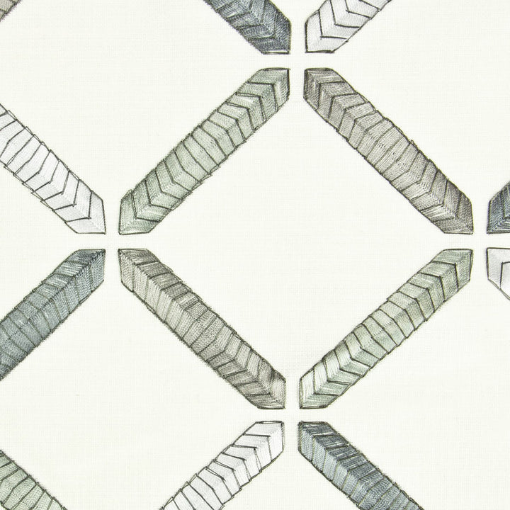 Wooster 4 Platinum by Stout Fabric Stout Fabric Wooster 4 PlatinumFabric RAINBOW LIBRARY CHROME/NICKEL INDIA </p><p>Repeat: H: 9.000, V: 9.375 54 in - Fabric Carolina -