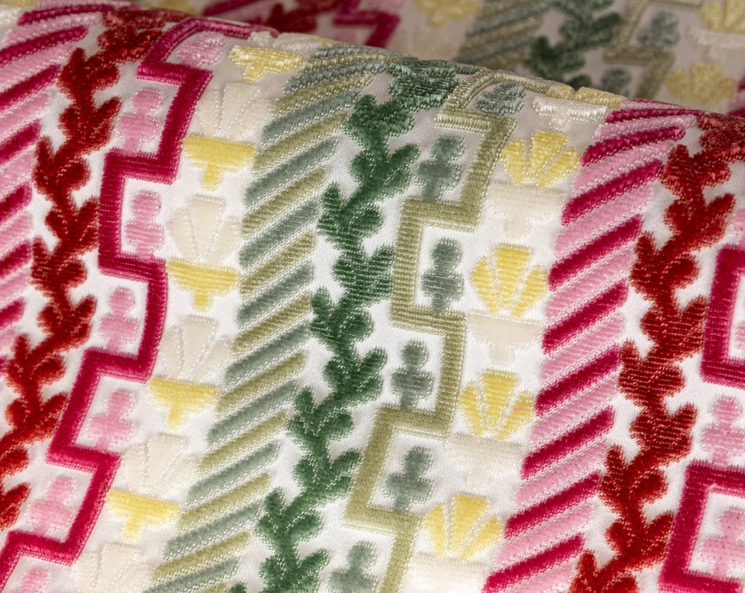 Villelaure Petal Leaf WW273400001 by Old World Weavers Designer Fabric